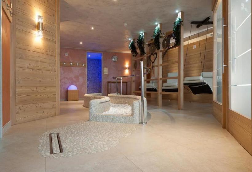 Отель Negritella