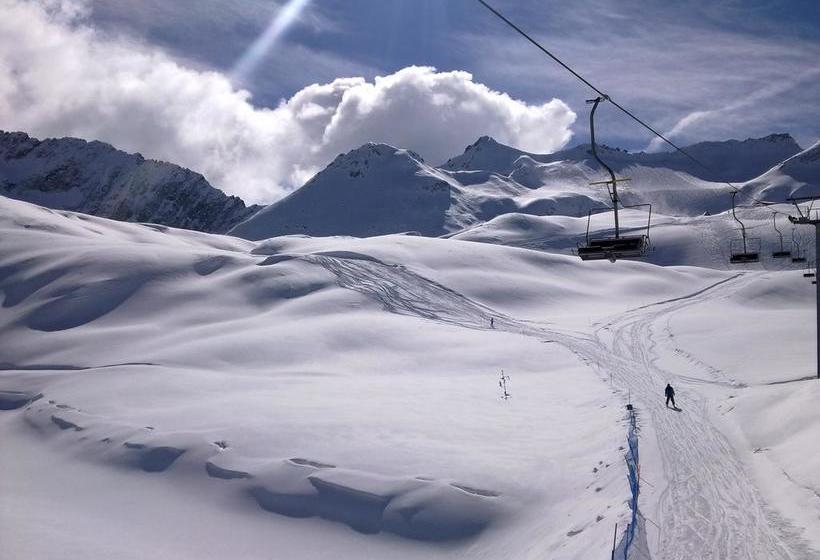 Отель Negritella