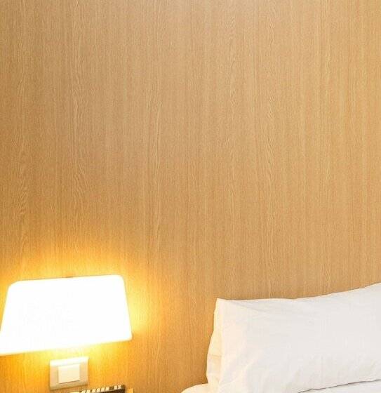 B&b Hotel Mont De Marsan