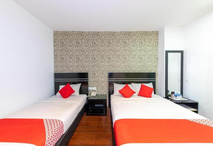 בית מלון כפרי Capital O 90903 Blue Bell