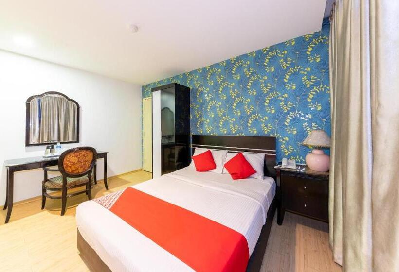 בית מלון כפרי Capital O 90903 Blue Bell