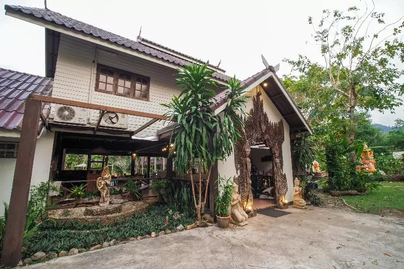 هتل Capital O 834 Iyara Resort & Spa