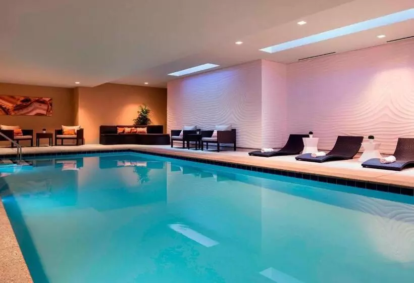 ホテル Courtyard By Marriott Phoenix Downtown