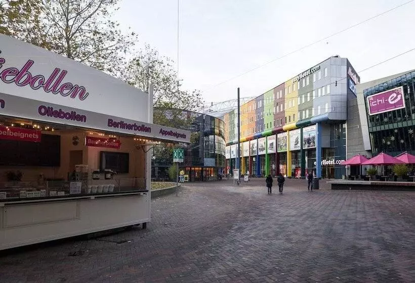 Easyhotel Amsterdam Arena Boulevard