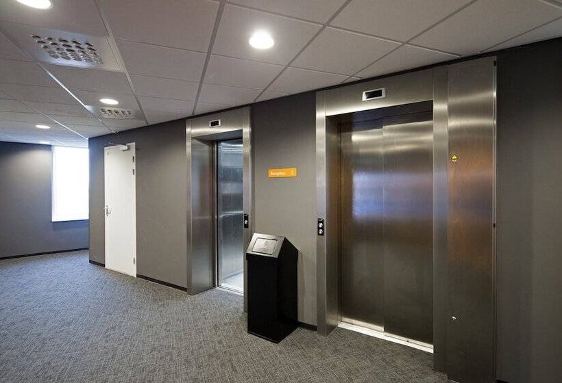 Easyhotel Amsterdam Arena Boulevard