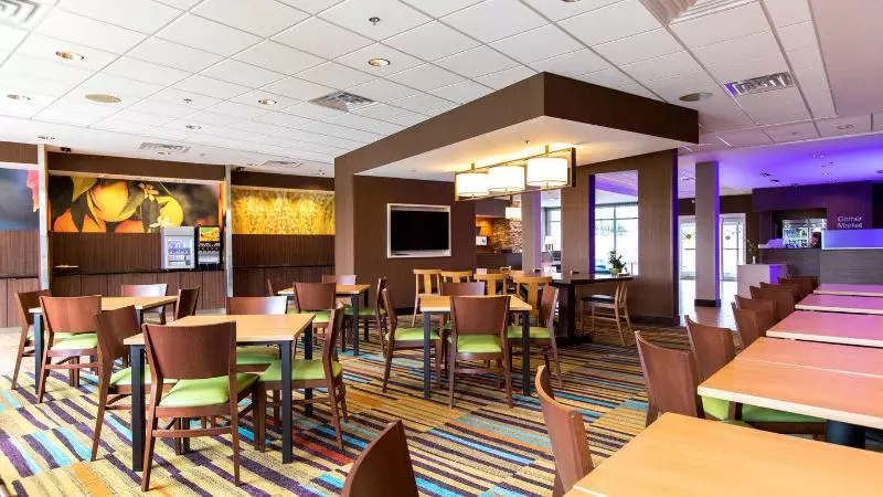 ホテル Fairfield Inn & Suites By Marriott Atlanta Acworth