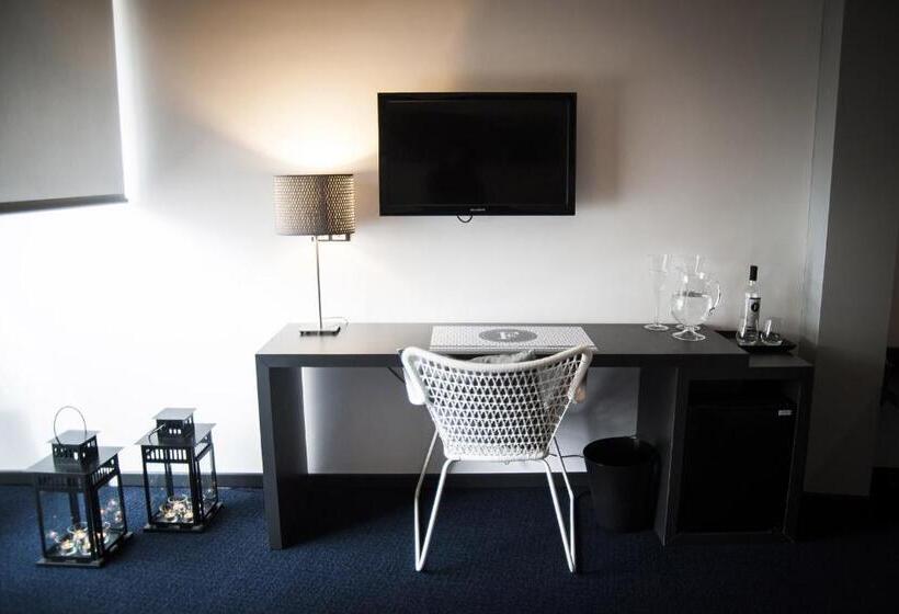 هتل Forum Evolución