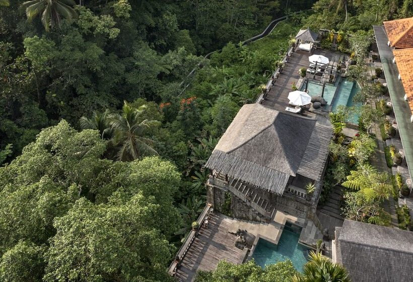 酒店 Kawi Resort A Pramana Experience