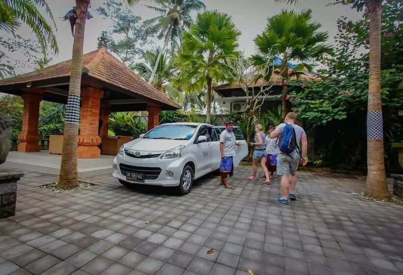 Hotelli Kawi Resort A Pramana Experience