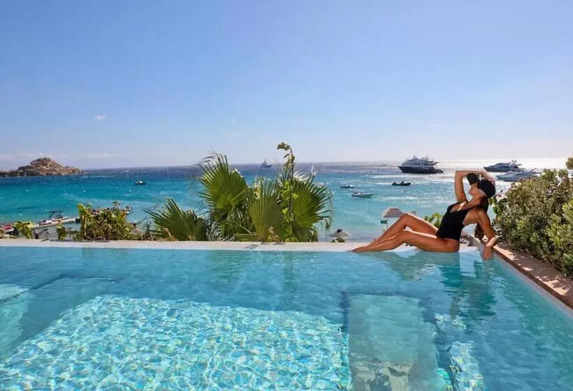 Hotelli Mykonos Dove Beachfront