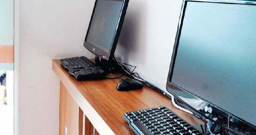 בית מלון כפרי Place2stay   Rh