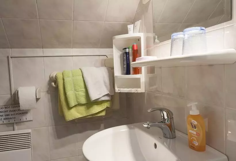 Hotelli Rooms & Apartments Jana