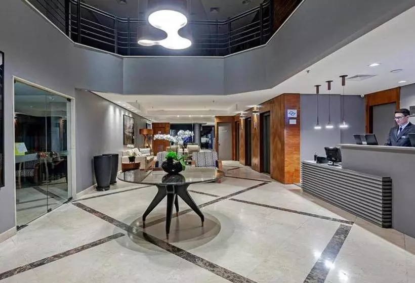 Hotelli Slavieiro Moema Suite Prime Familia