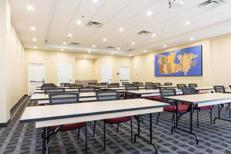 Hotelli Towneplace Suites By Marriott Edmonton South