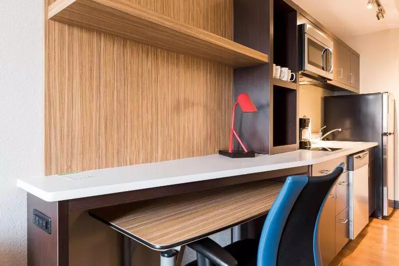 Hotelli Towneplace Suites By Marriott Edmonton South