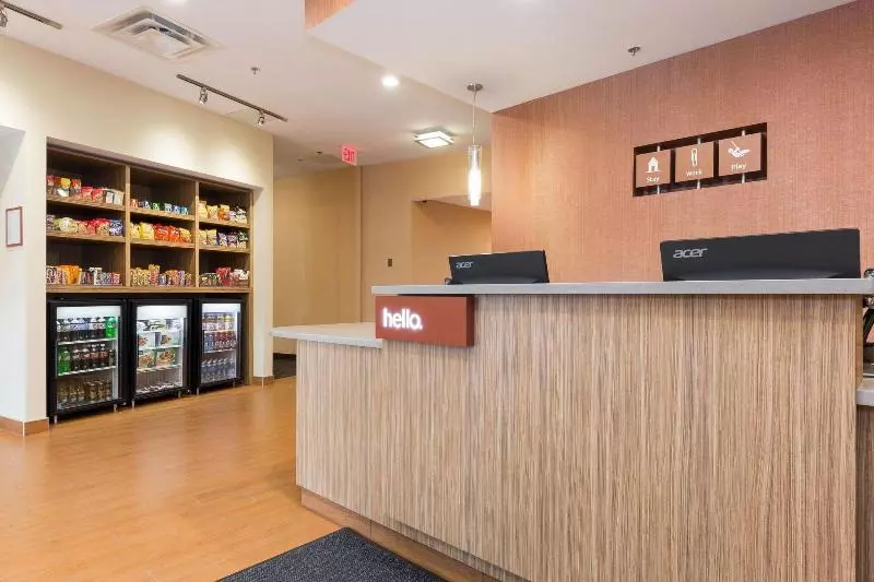 Hotelli Towneplace Suites By Marriott Edmonton South
