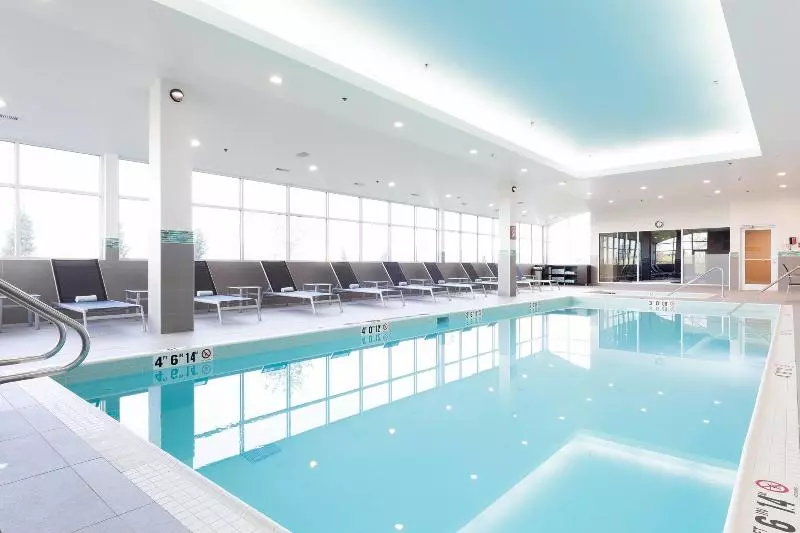 Hotelli Towneplace Suites By Marriott Edmonton South