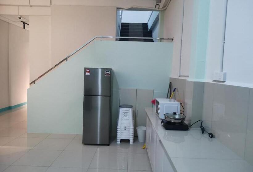 Color Mixed Home Hostel