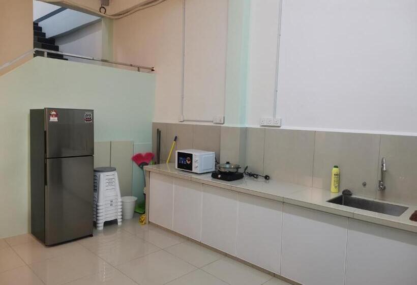 Color Mixed Home Hostel