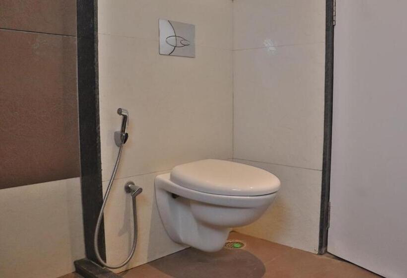 فندق Dwarka Grand