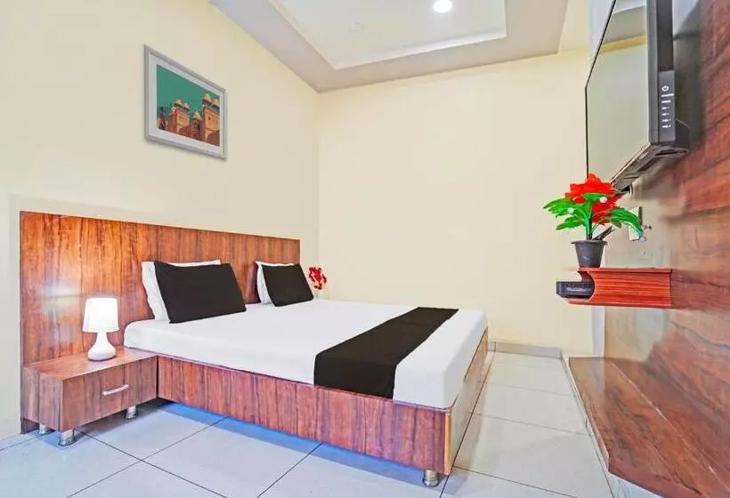 Hotelli O Royal Inn