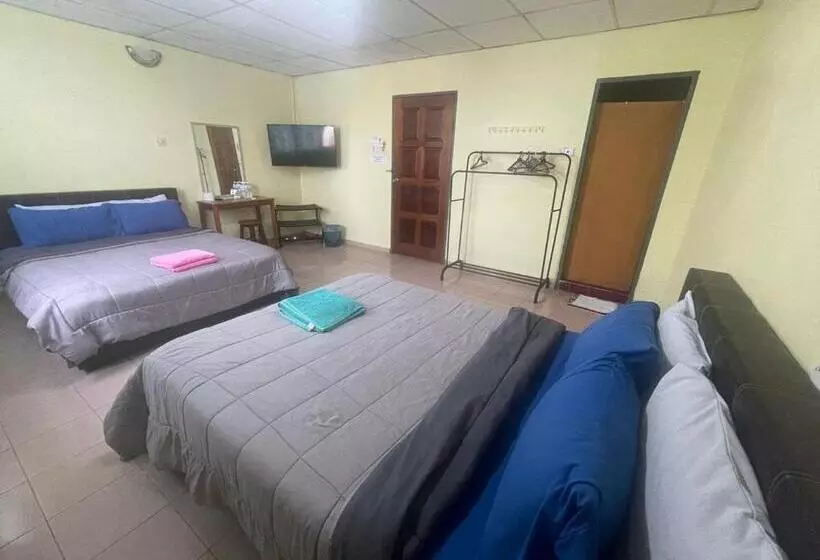 Oyo 90914 Hotel Mei Wah