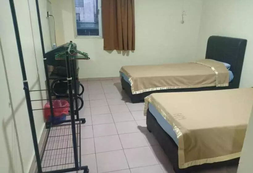 Oyo 90914 Hotel Mei Wah