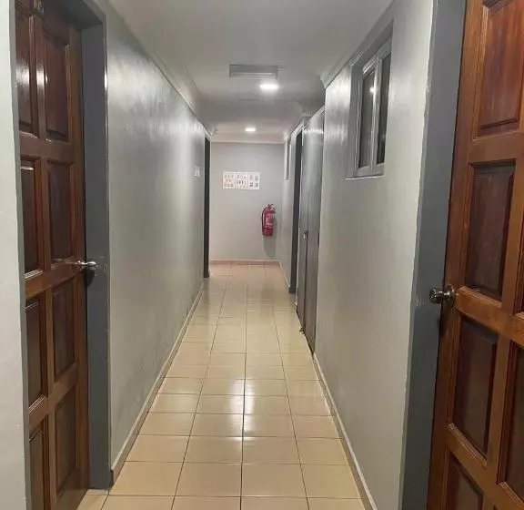 Oyo 90914 Hotel Mei Wah