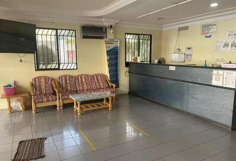 Oyo 90914 Hotel Mei Wah