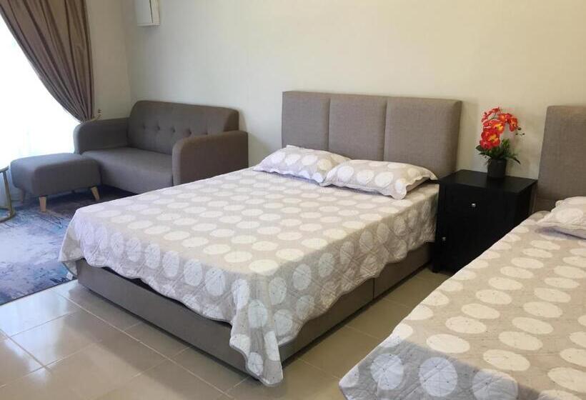 ペンション Casa Adelia Studio Chukai Kemaman