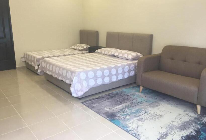 ペンション Casa Adelia Studio Chukai Kemaman