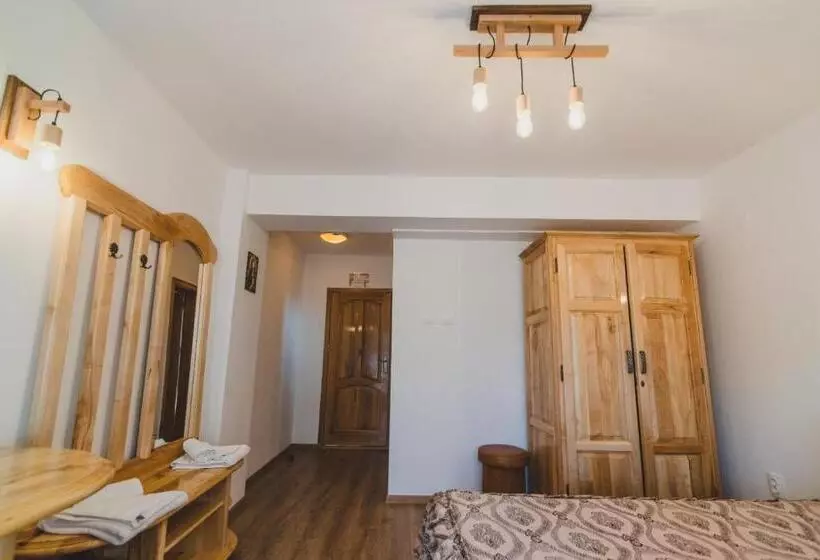 Pensiunea Cheile Oltetului