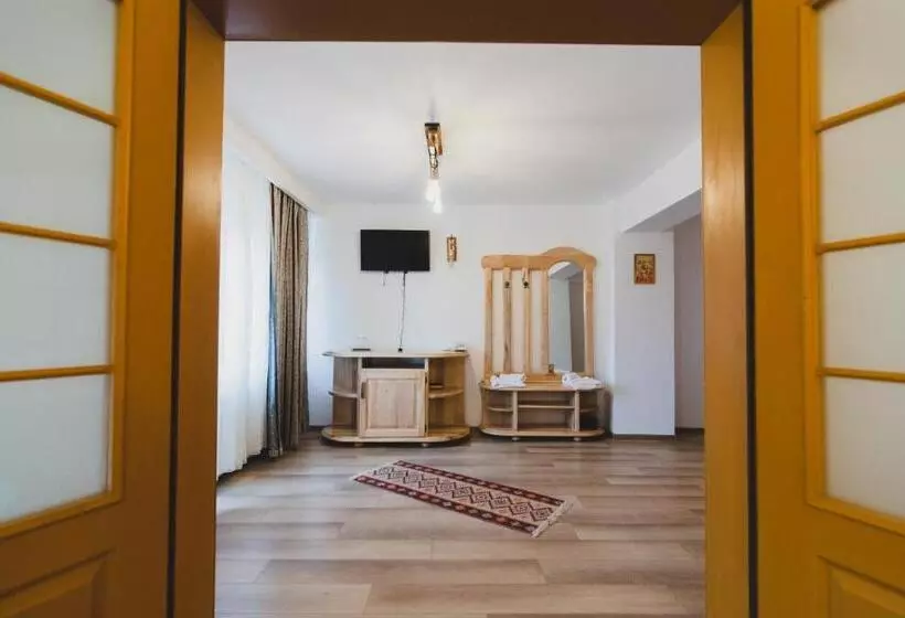 Pensiunea Cheile Oltetului