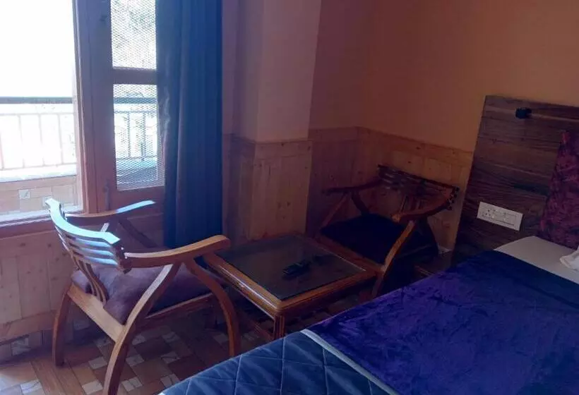 ベッドアンドブレックファースト Atithi Homestay & Bhojnalya, Chail