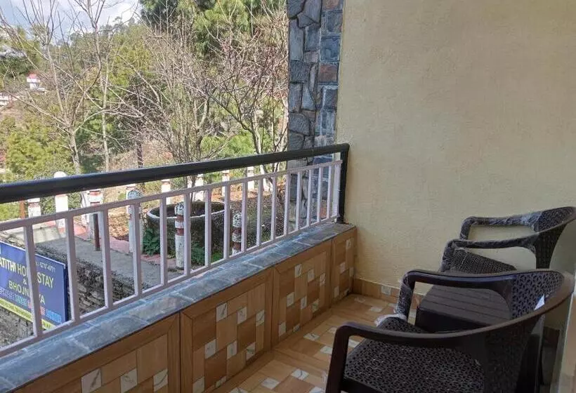ベッドアンドブレックファースト Atithi Homestay & Bhojnalya, Chail