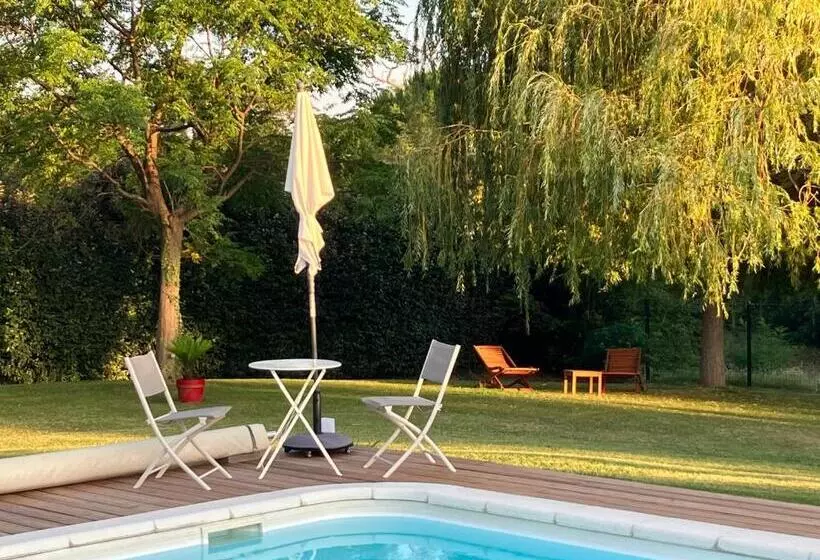 تختخواب و صبحانه Halte Vintage. A L’ombre Du Saule