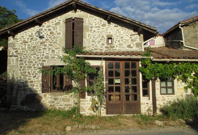 مبيت وإفطار Joli Bois