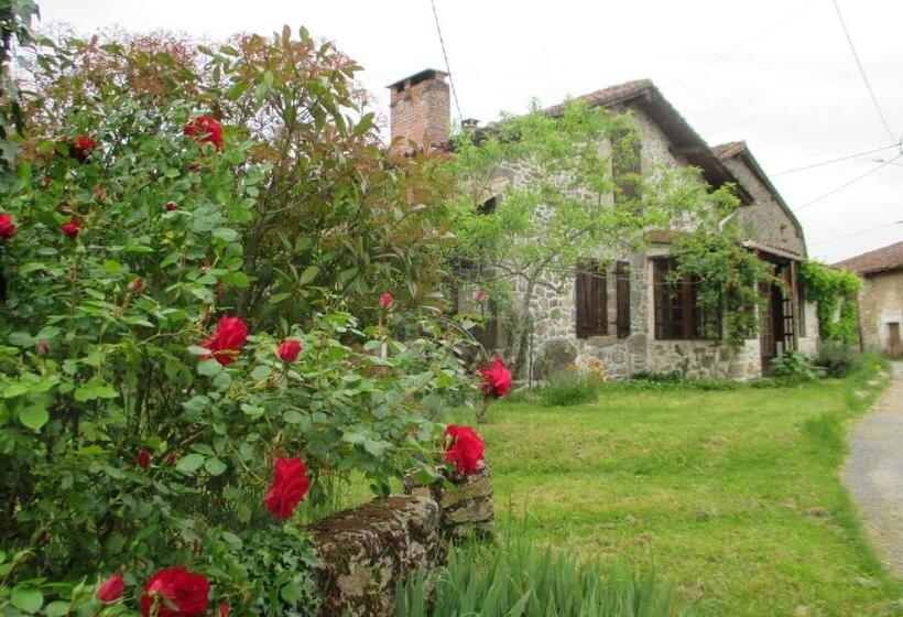 مبيت وإفطار Joli Bois