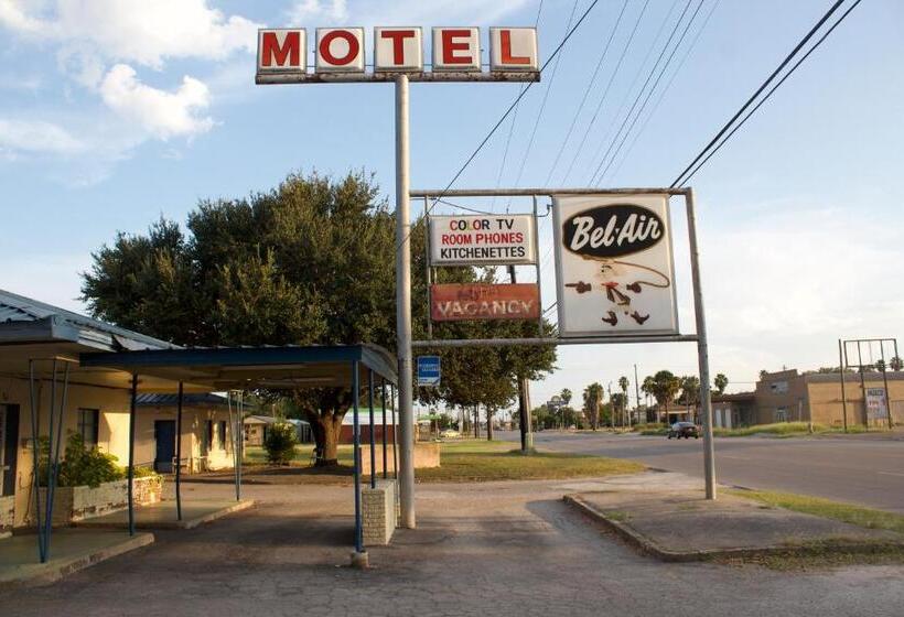 Bel Air Motel