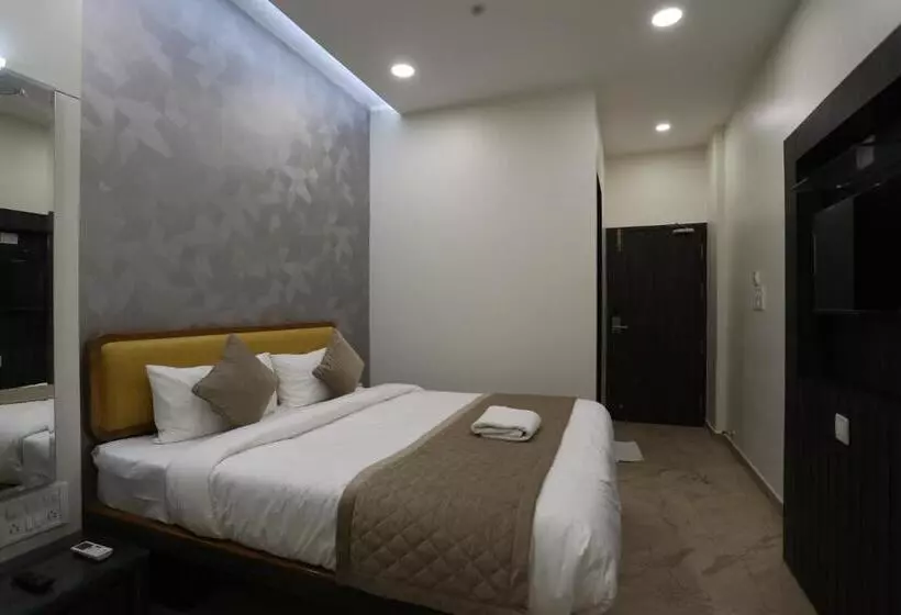 Hotelli Ajinkya Palace