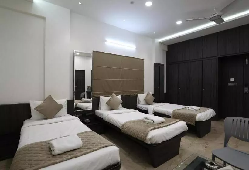 Hotelli Ajinkya Palace