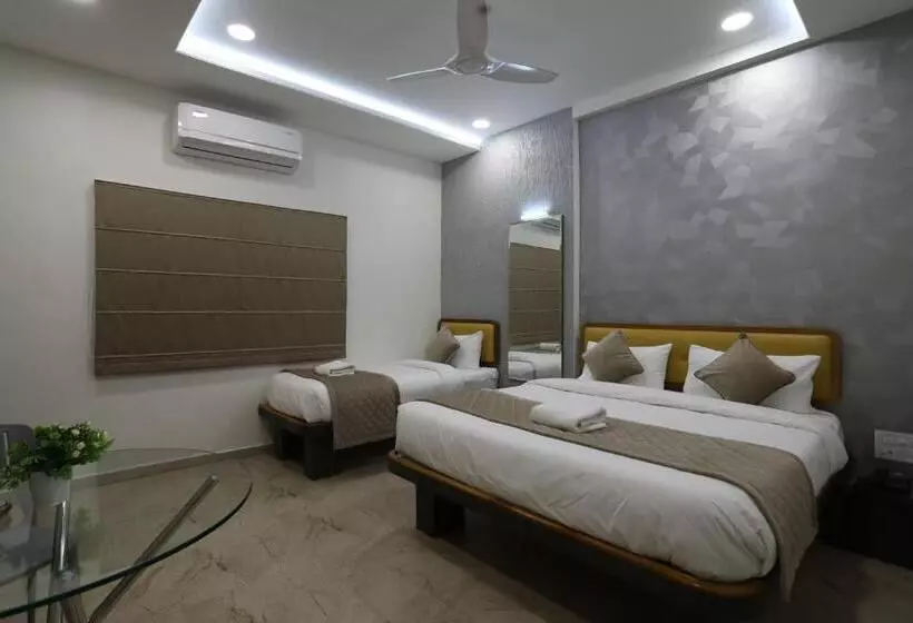 Hotelli Ajinkya Palace