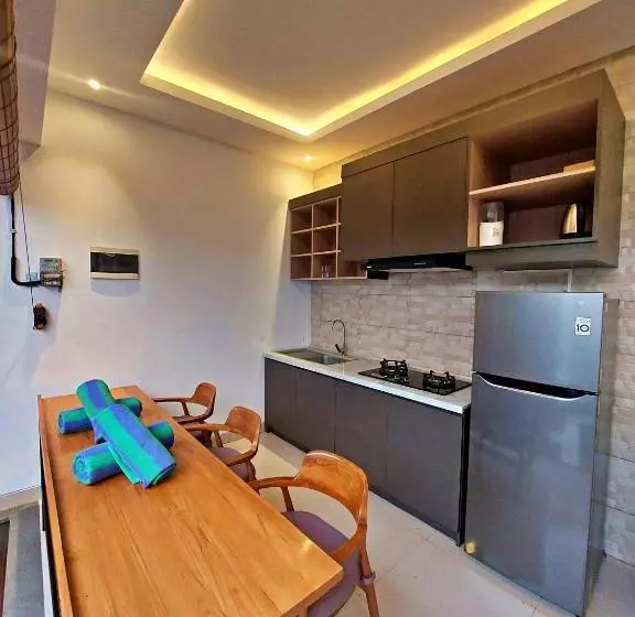 Hotelli Amaras Villa