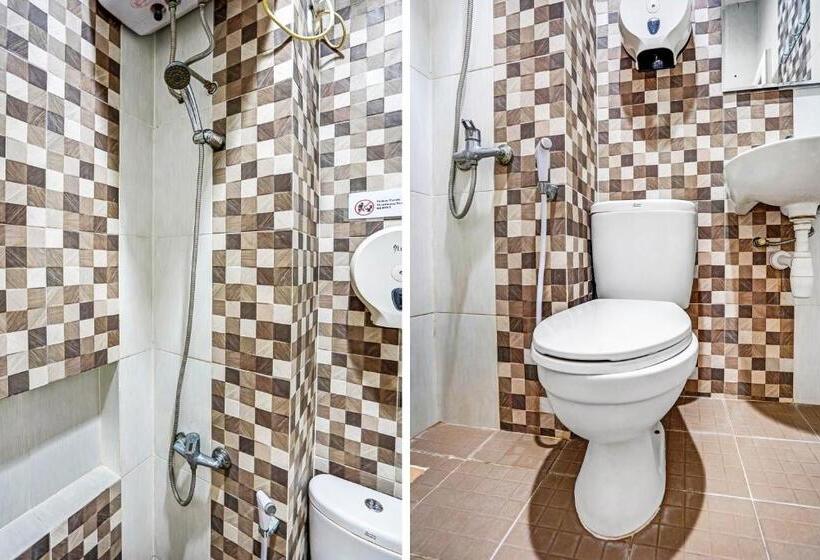 ホテル Oyo 90889 Dkb Residence