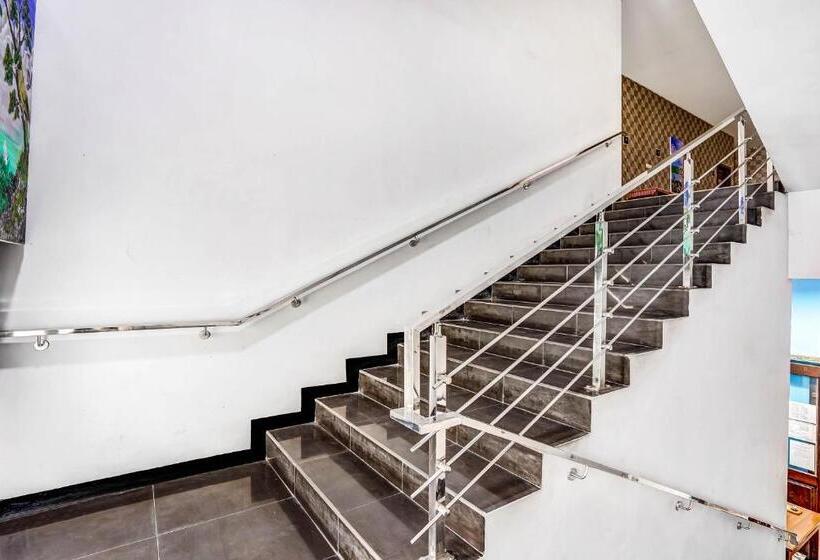 ホテル Oyo 90889 Dkb Residence