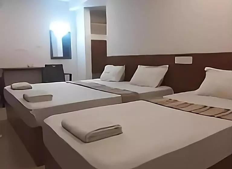 ホテル Plaza Tourist Home