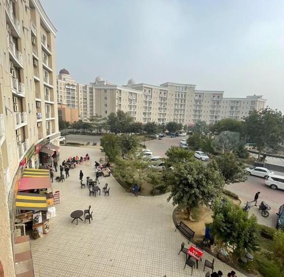 Отель Shiree Radhe Bnd Room