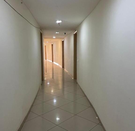 Отель Shiree Radhe Bnd Room