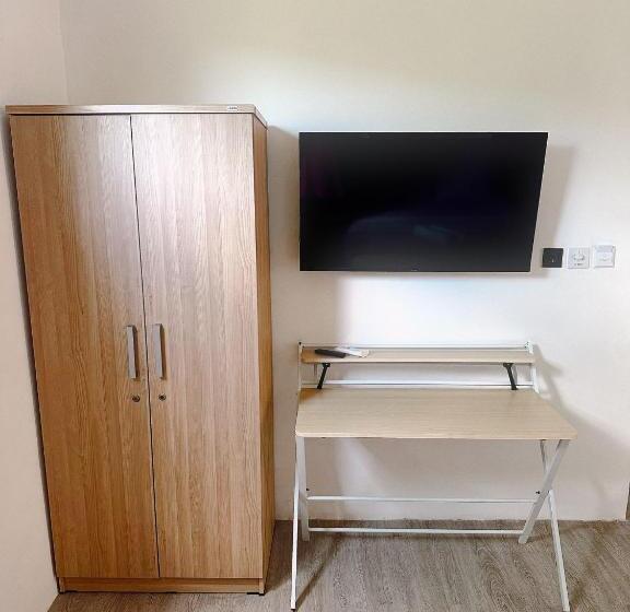 בית מלון כפרי The Confidential Mandalika