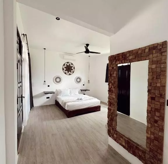 ホテル The Confidential Mandalika